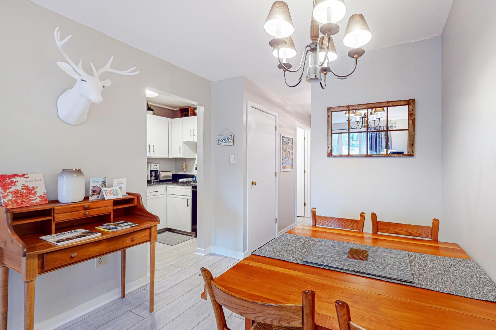 Mountain Breeze Getaway Condos Warren Ruang foto